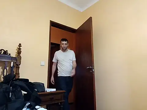 Snapshot of White_rabbit_ chatting on October 31, 3:13 pm White rabbit  online show from October 31, 3:13 pm