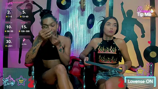 nickyminach  online show from January 8, 7:16 pm