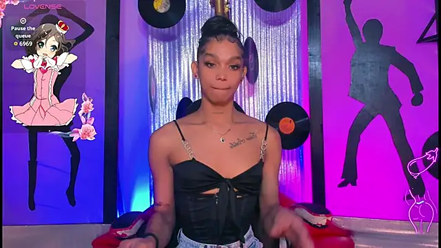 Snapshot of nickyminach_ chatting on July 3, 7:42 pm nickyminach online show from July 3, 7:42 pm