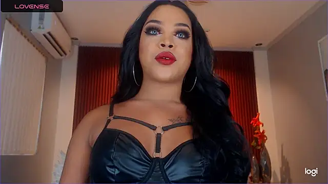 MarryQueen22 online show from June 7, 8:40 am