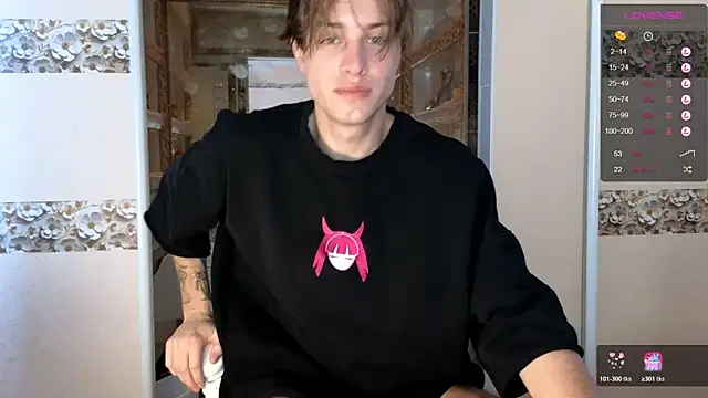 Snapshot of Cryptikov chatting on October 28, 7:12 am Cryptikov online show from October 28, 7:12 am