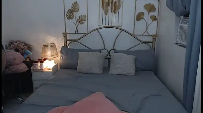 angelicahakenson online show from December 9, 9:28 am