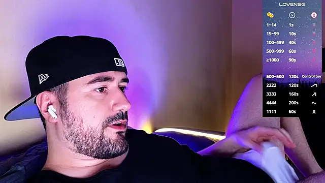 Snapshot of DominantTheo chatting on February 24, 2:19 am DominantTheo online show from February 24, 2:19 am