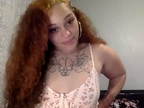 sapphirestorm8 online show from June 14, 4:25 am