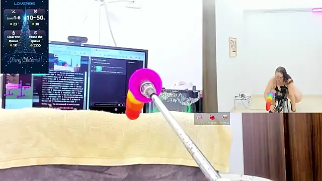 Paulina Davis  online show from December 20, 11:45 pm