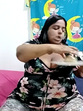 Snapshot of SusanaEshwar chatting on May 12, 9:56 pm SusanaEshwar online show from May 12, 9:56 pm