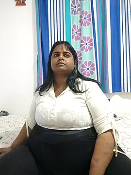 Snapshot of SusanaEshwar chatting on July 17, 6:35 pm SusanaEshwar online show from July 17, 6:35 pm