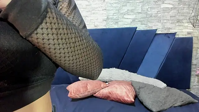 LizzRouse online show from March 12, 9:13 pm