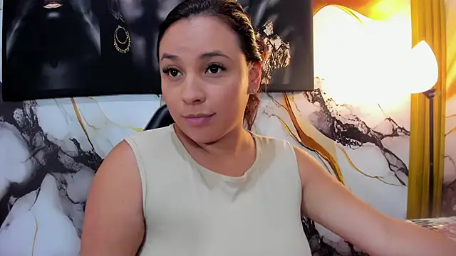 LizzRouse online show from June 20, 9:28 pm