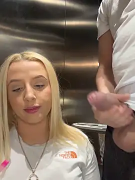 Strongqueen online show from January 11, 11:24 pm