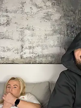 Strongqueen online show from January 17, 9:06 pm