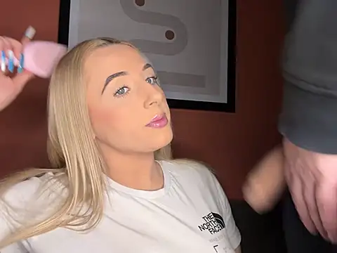 Strongqueen online show from March 15, 9:49 pm