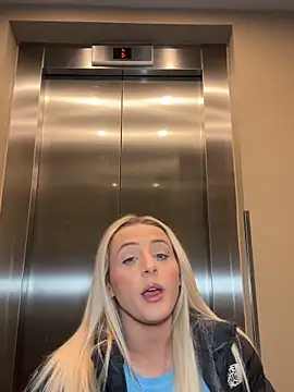 Strongqueen online show from September 26, 10:36 pm