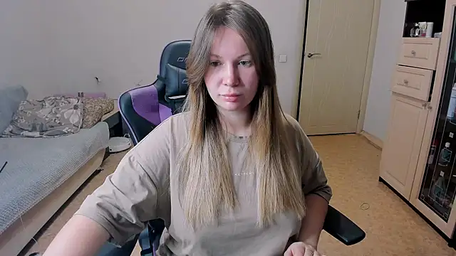 stella vestal online show from November 15, 5:53 pm