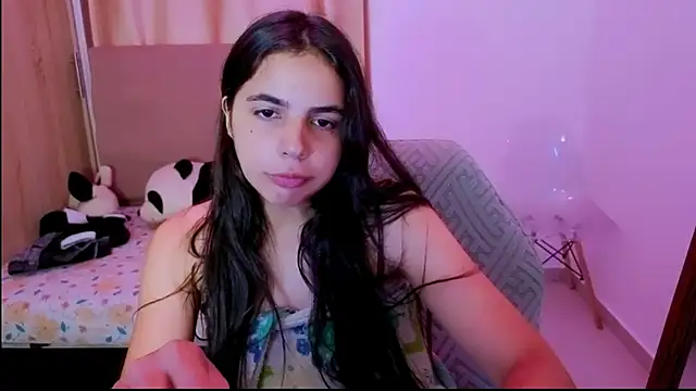 Snapshot of _elenna chatting on May 6, 6:24 pm elenna online show from May 6, 6:24 pm