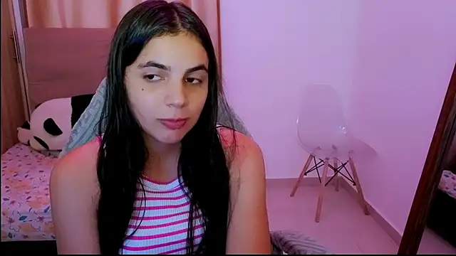 Snapshot of _elenna chatting on May 13, 7:00 pm elenna online show from May 13, 7:00 pm