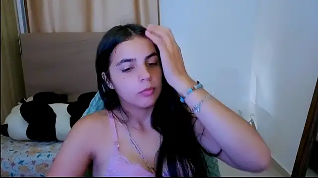 Snapshot of _elenna chatting on May 15, 5:53 pm elenna online show from May 15, 5:53 pm