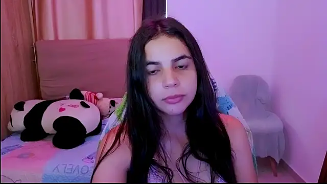 Snapshot of _elenna chatting on May 26, 6:37 pm elenna online show from May 26, 6:37 pm