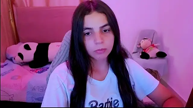Snapshot of _elenna chatting on May 28, 6:38 pm elenna online show from May 28, 6:38 pm