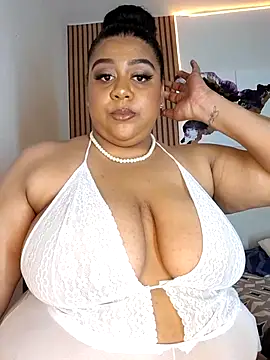 Snapshot of BiancaFollerach chatting on May 16, 6:50 pm BiancaFollerach online show from May 16, 6:50 pm