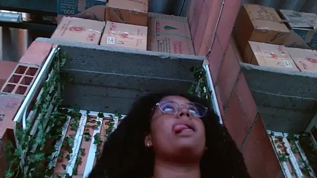 belindathompson online show from January 23, 10:01 pm