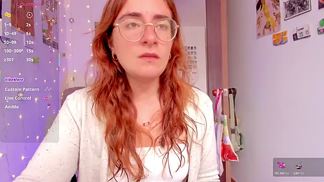 Snapshot of linda_giggle chatting on September 30, 2:33 pm linda giggle online show from September 30, 2:33 pm