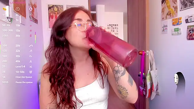 linda giggle online show from May 25, 8:26 pm