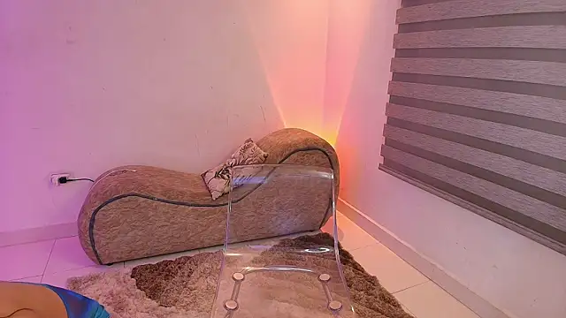 Rashell-Zepol online show from November 9, 5:50 am