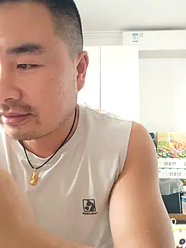 Snapshot of guozuo chatting on June 24, 8:35 am guozuo online show from June 24, 8:35 am