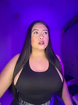 Snapshot of cami_ortiz__ chatting on July 5, 5:36 am cami ortiz online show from July 5, 5:36 am