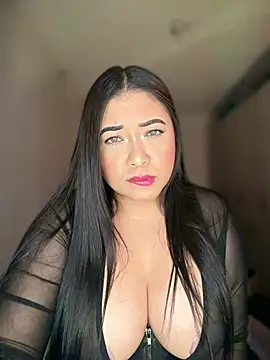 Snapshot of cami_ortiz__ chatting on July 31, 5:29 am cami ortiz online show from July 31, 5:29 am