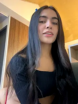 DaphneUwu online show from December 22, 2:08 am