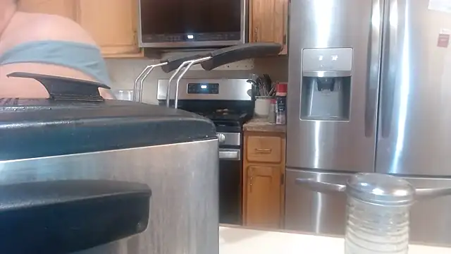 Snapshot of Hornybbw1978 chatting on October 23, 11:57 pm Hornybbw1978 online show from October 23, 11:57 pm