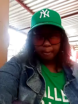 HotAFRICANBEAUTY online show from December 22, 3:33 pm