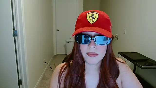 Snapshot of Sassy_Latina chatting on February 8, 3:21 am Sassy Latina online show from February 8, 3:21 am