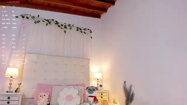 tatikiss  online show from October 15, 11:43 am