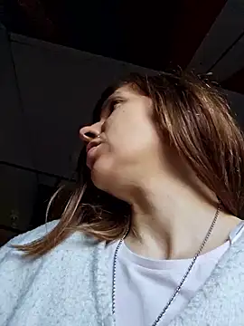 Lina lou4 online show from February 28, 8:20 am