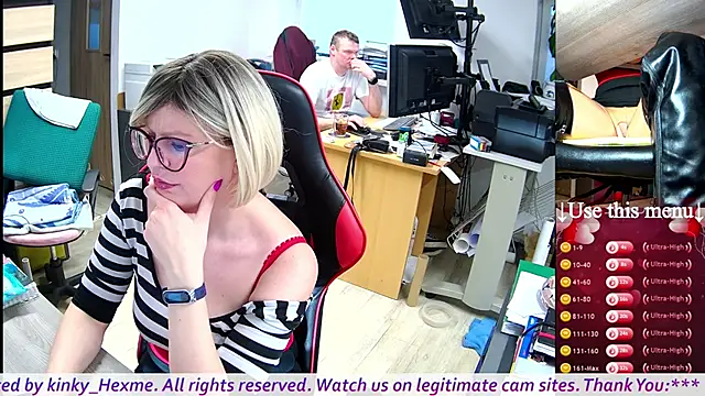 Snapshot of kinky_Hexme chatting on March 13, 3:39 pm kinky Hexme online show from March 13, 3:39 pm