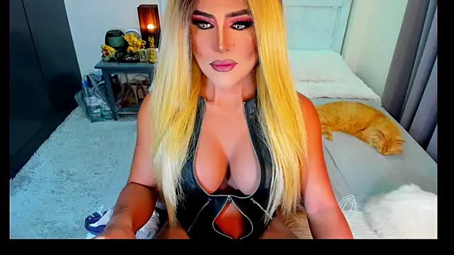 MissNaughtyTyra online show from June 12, 11:46 pm