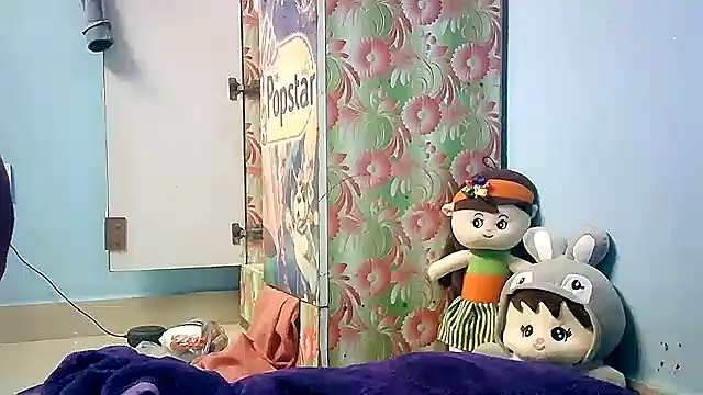 Snapshot of lovelydesi21 chatting on January 12, 2:30 pm lovelydesi21 online show from January 12, 2:30 pm