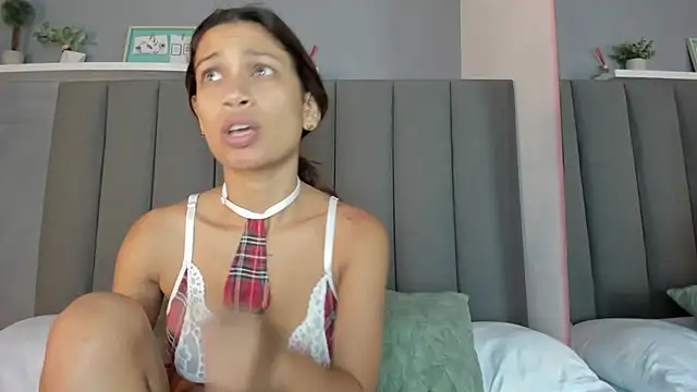 Snapshot of cora_22 chatting on October 28, 12:41 pm cora 22 online show from October 28, 12:41 pm