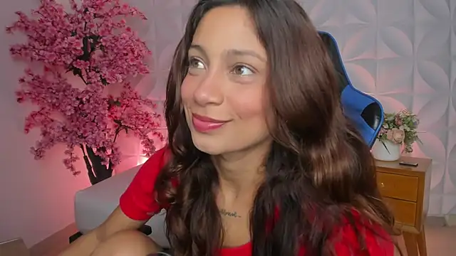 Snapshot of cora_22 chatting on November 13, 12:37 pm cora 22 online show from November 13, 12:37 pm