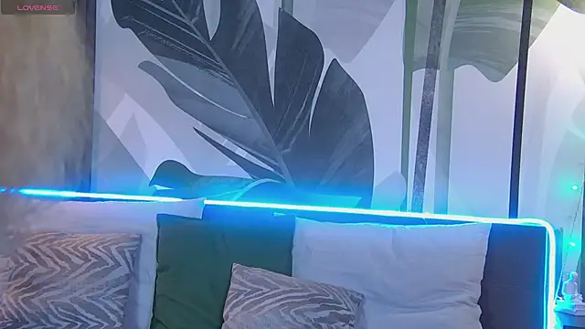 Snapshot of RubyValen chatting on January 22, 1:10 am RubyValen online show from January 22, 1:10 am