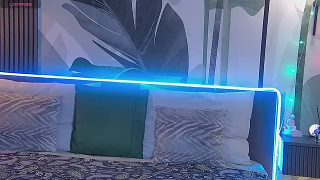 Snapshot of RubyValen chatting on January 25, 1:10 am RubyValen online show from January 25, 1:10 am