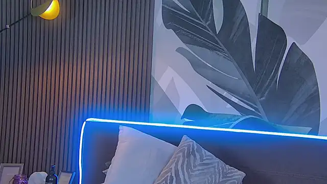 Snapshot of RubyValen chatting on January 29, 7:25 am RubyValen online show from January 29, 7:25 am