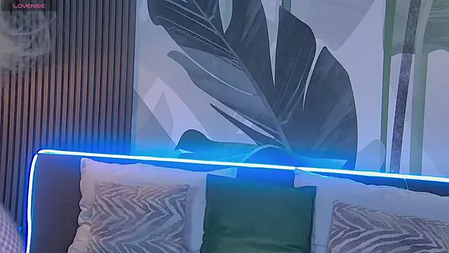 Snapshot of RubyValen chatting on January 30, 1:11 am RubyValen online show from January 30, 1:11 am