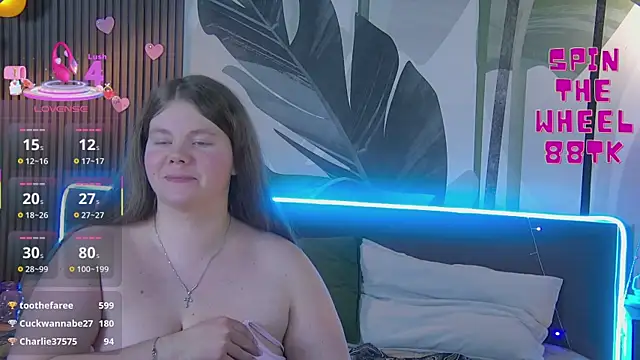 Snapshot of RubyValen chatting on February 27, 7:23 am RubyValen online show from February 27, 7:23 am