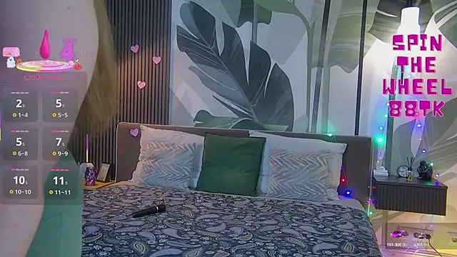 Snapshot of RubyValen chatting on March 21, 1:56 am RubyValen online show from March 21, 1:56 am