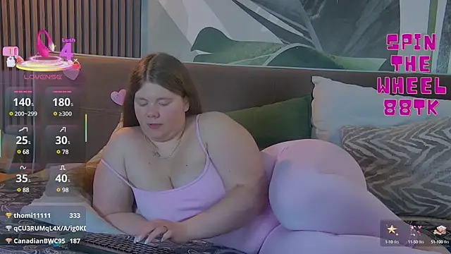 Snapshot of RubyValen chatting on March 21, 5:00 am RubyValen online show from March 21, 5:00 am