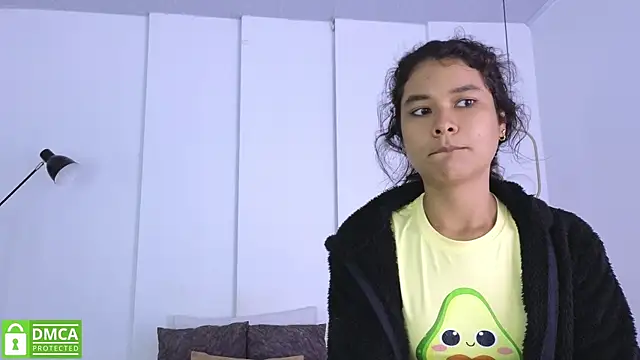 sexychanell 18 online show from July 22, 1:36 pm